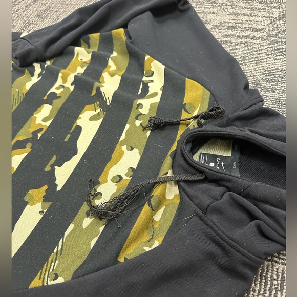 Men’s Nike Dri Fit Yellow/Black Camo Hoodie- Size Large - Picture 5 of 5
